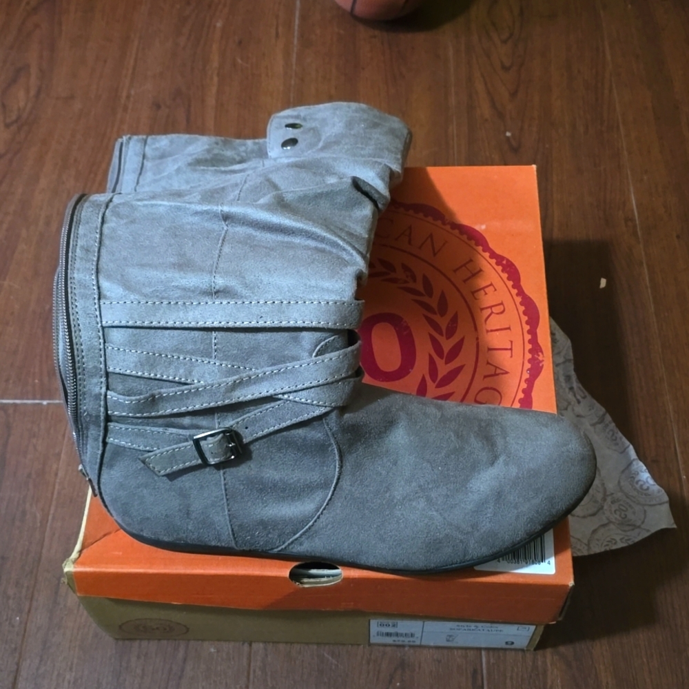 Calf high boots